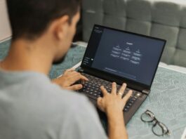 Students can use AI tools, but must disclose every prompt they used