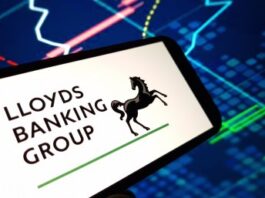 Lloyds to Add AI-Powered Financial Assistant to App in 2026