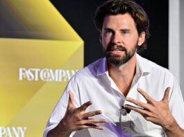 Hinge founder leaves CEO role to launch AI-powered dating startup