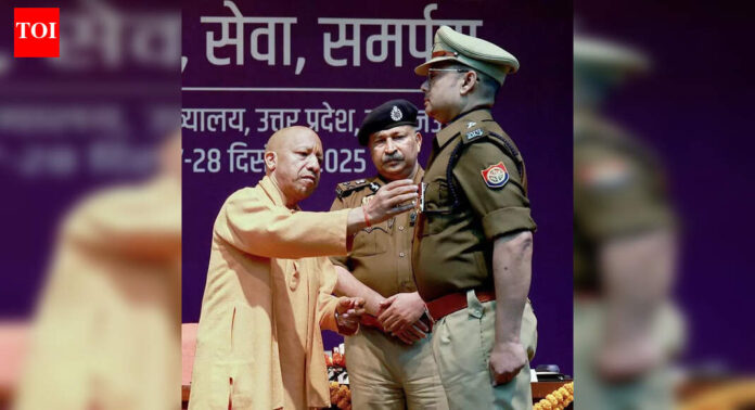 Use AI, advanced tech tools to dismantle conversion rackets, Yogi tells UP cops | Lucknow News