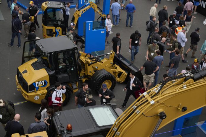 Caterpillar accelerates AI transformation with Accenture, Snowflake