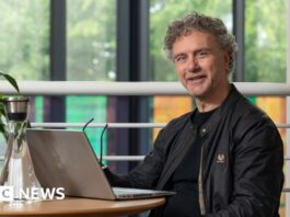 Is AI in recruitment a 'race to the bottom'? - BBC