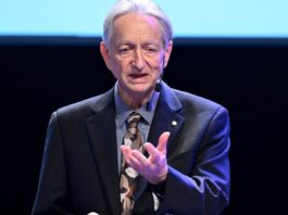'Godfather of AI' Geoffrey Hinton says Google is 'beginning to overtake' OpenAI: 'My guess is Google will win'