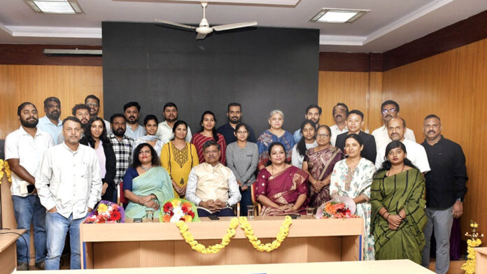 Workshop on Artificial Intelligence and Research Tools held at EMRC