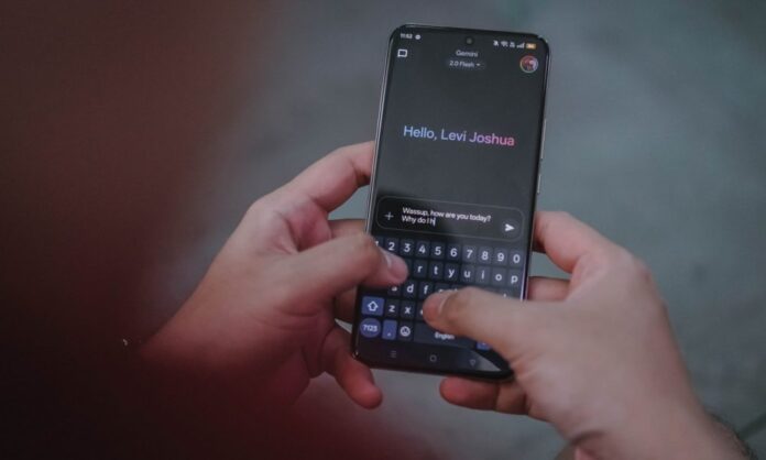 Apple gives up on making AI, inks a deal with Gemini to power Siri