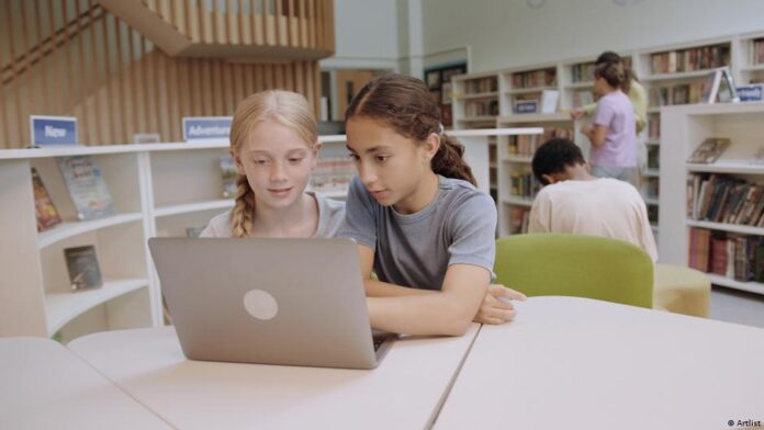 How AI is changing teaching – DW – 01/08/2026