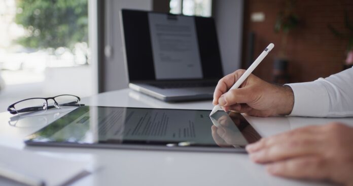 Should You Trust AI to Read Your Contracts? | Docusign Iris