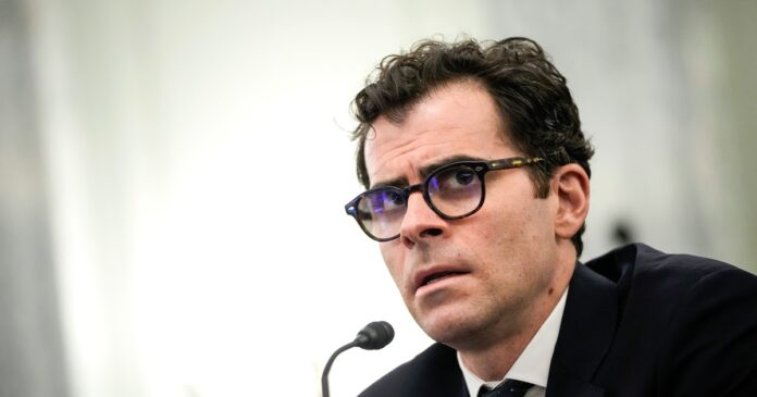 Instagram's head says the aesthetic that helped the app become popular is dead — and AI helped kill it