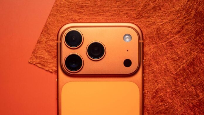 Apple snags Gemini, massive Verizon outage, OnePlus' CEO in trouble, and more