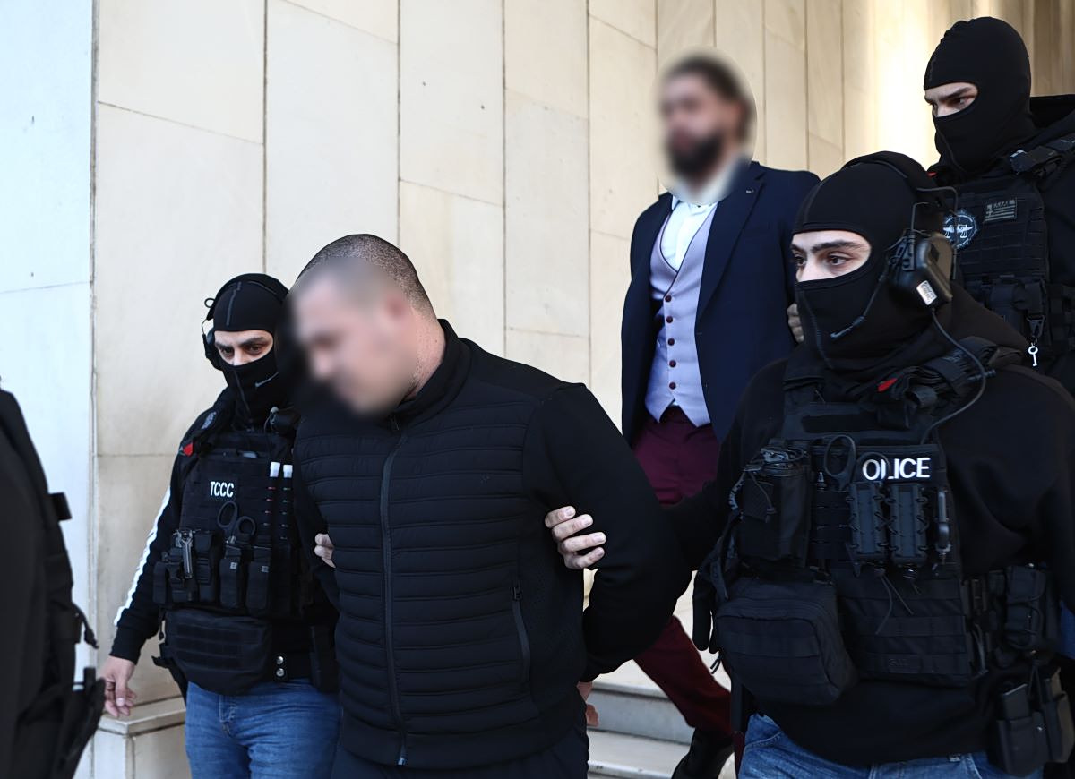 foinikounta.jpg Chats With AI App Put Nephew Under Scrutiny in Double Murder