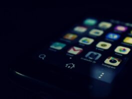 AI and Social Apps Drive Historic Shift in Mobile Spending