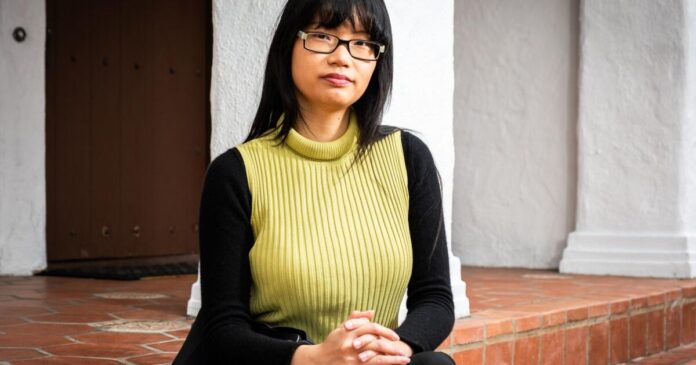 Tough job market has people using dating apps to get interviews