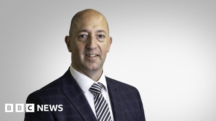 Islanders warned over 'rapid advance' of AI images - BBC