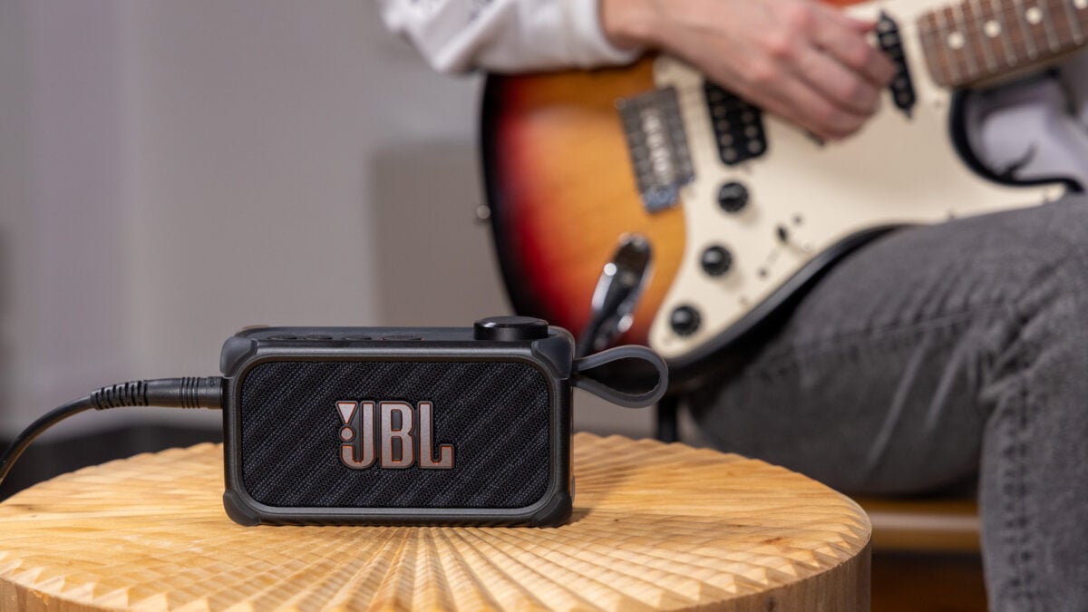 jbl-bandbox-review-01-1200x675.jpg An AI Speaker You Can Actually Love