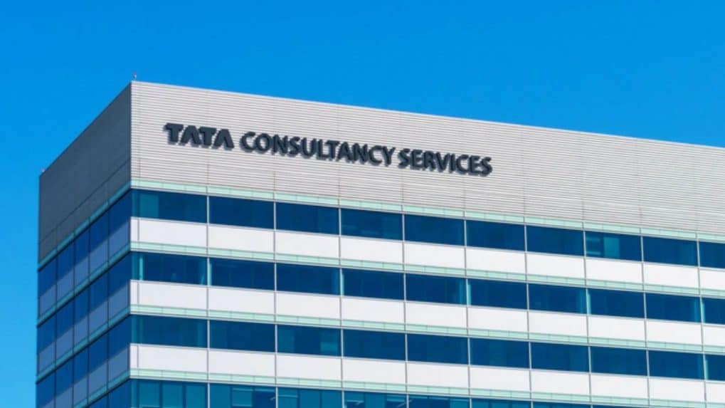 tcs-2025-07-3b4fa195d895b73b8b5baa8147bf64f2-1019x573.jpg TCS urges senior leaders to embrace AI Tools for business growth