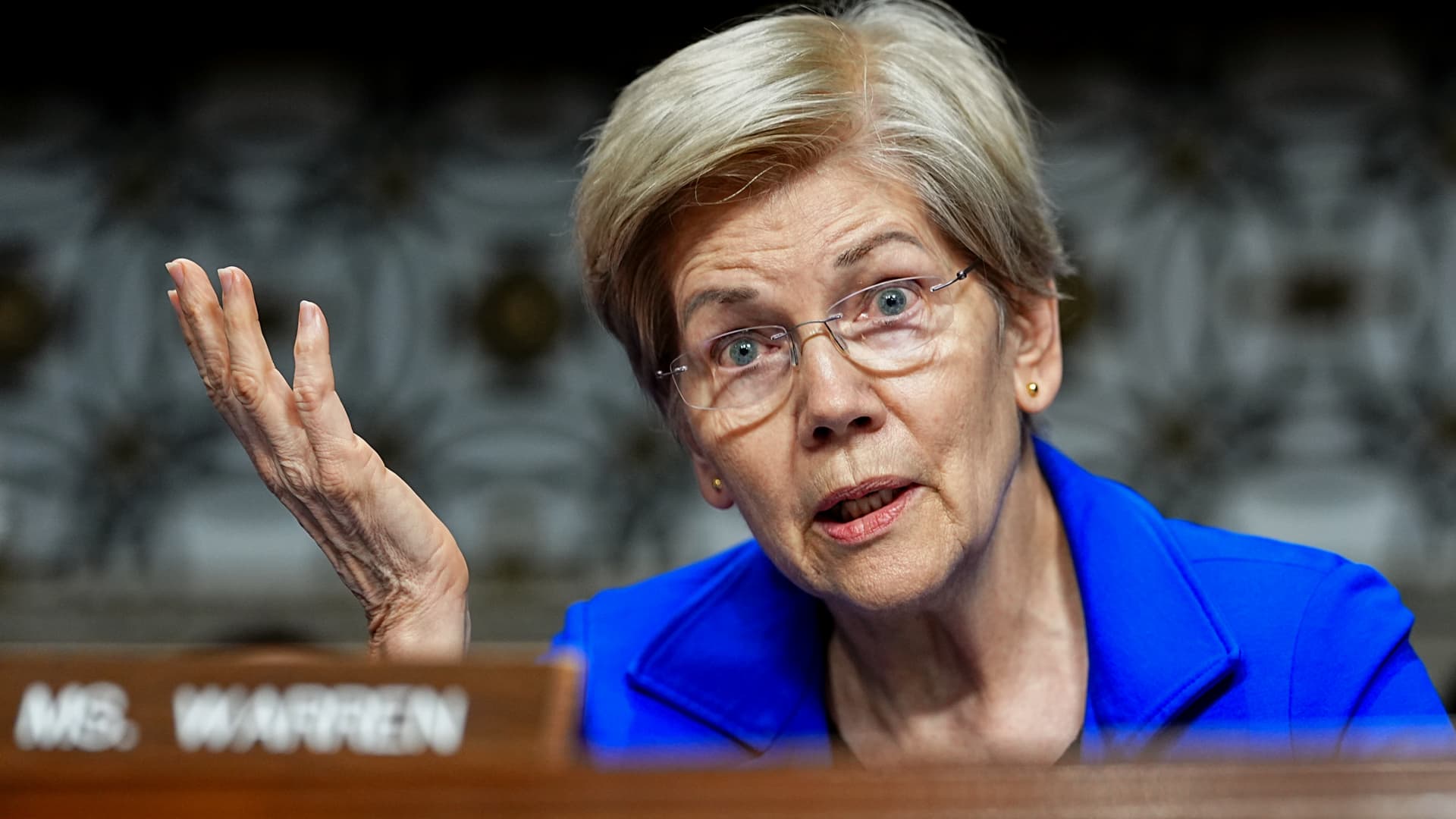 108253140-1768501181153-gettyimages-2255803811-SENATE_DEFENSE_CONFIRMATIONS.jpeg Sen. Warren asks DOD for answers about Anthropic blacklist