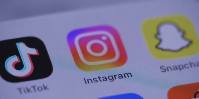 Missouri considering bills that enforce age verification for social media apps