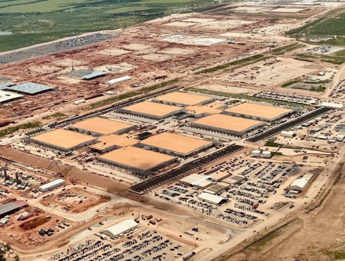 Microsoft lays claim to Crusoe's new 900 MW DC campus • The Register