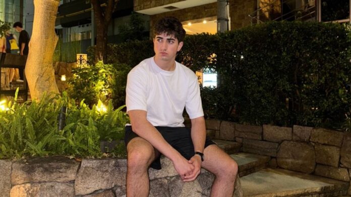 How a 19-year-old built an AI calorie-tracking app in high school that generated $40M and caught MyFitnessPal’s attention