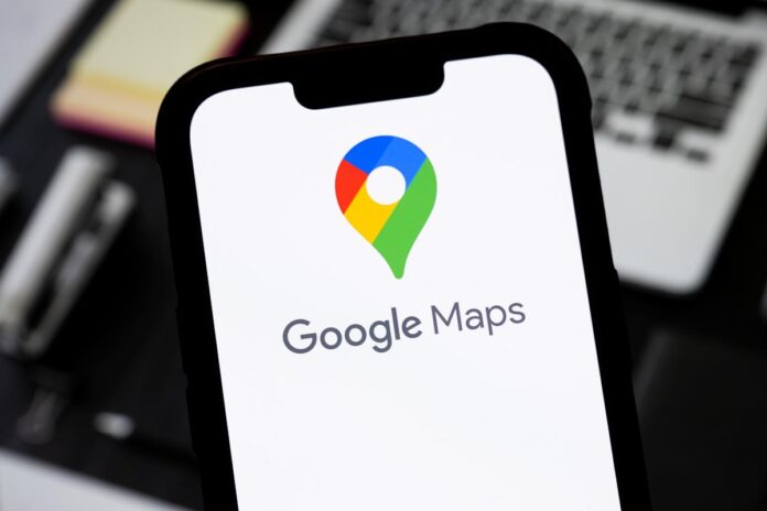 Google Maps can now write captions for your photos using AI