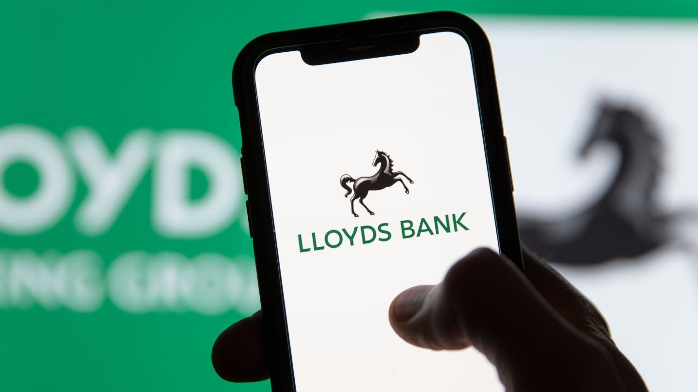 llyods-shutterstock_1907201260.jpg Lloyds bank to use AI tool in board meetings