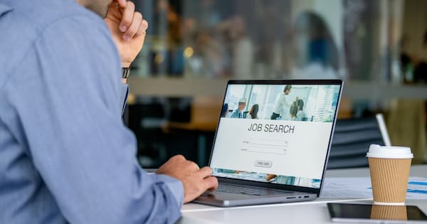 Here's how AI can (and can't) help you in your job hunt